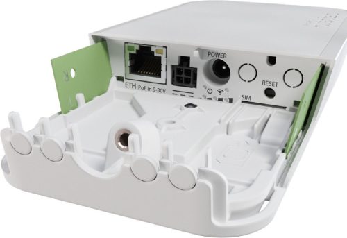 MikroTik wAPR-2nD&EC200A-EU wAP LTE kit 1xFE LAN port kültéri WiFi accesspoint, beépített LTE modemmel