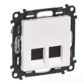   Legrand Valena Life 753149 Mechanizmus burkolatú Aljzat, STP, Cat.6A, fehér