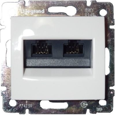Legrand Valena 2 x RJ45 Cat.5e UTP 774239