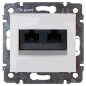   Legrand Valena 774247 Mechanizmus burkolatú Aljzat, UTP, Cat.6, fehér